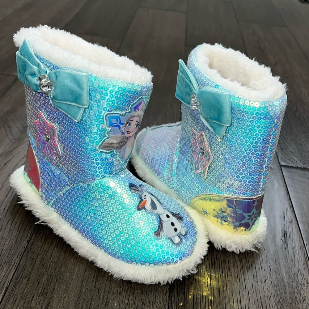 Frozen 2 sequenced slipper booties